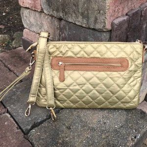 CROSSBODY WRISTLET